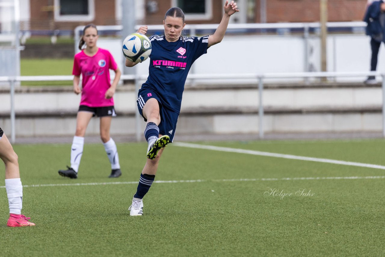 Bild 268 - wCJ Osterroenfelder TSV - VfL Pinneberg : Ergebnis: 0:15